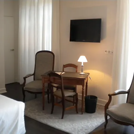 克雷塞尔城堡酒店 酒店