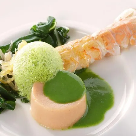 克雷塞尔城堡酒店 Creissels