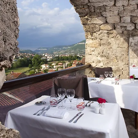 Chateau De Otel Creissels