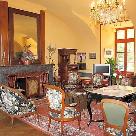Chateau De Hotel Creissels