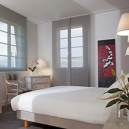 Hotel Chateau De 4*