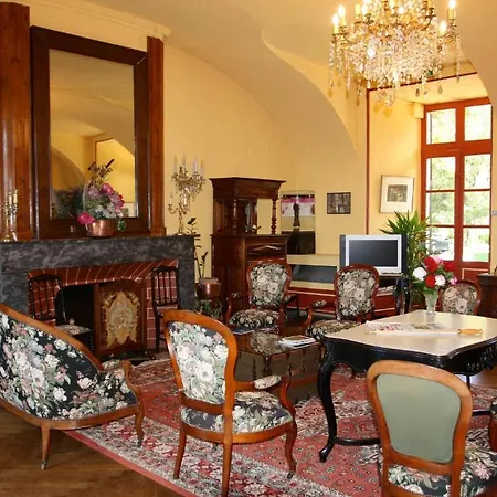 Chateau De Hotel Creissels